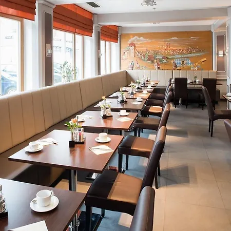 Deluxe فندق ميونيخ