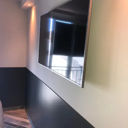 Deluxe Hotel 4*