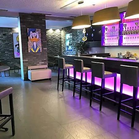 Deluxe München