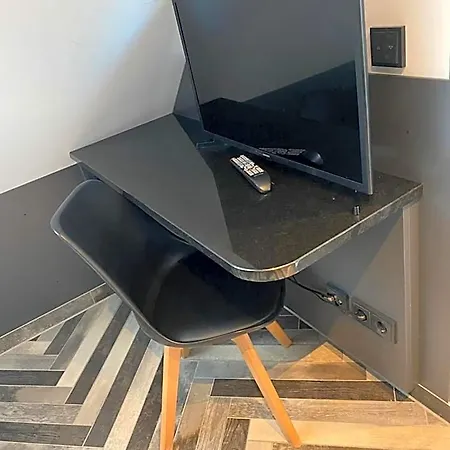 Hotel Deluxe
