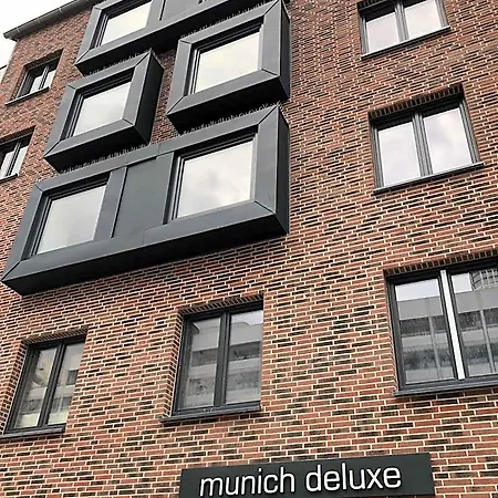 Deluxe 4*