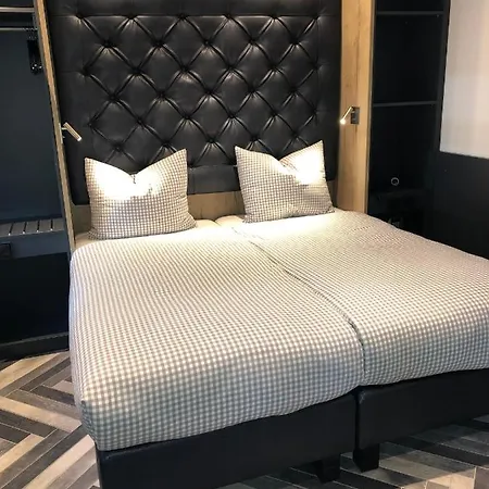 Deluxe فندق ميونيخ