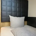 Deluxe Hotell 4*